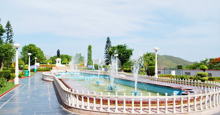 Maharana Pratap Memorial Road, Udaipur, Rajasthan - Vushii.com Maharana Pratap Memorial Road, Udaipur, Rajasthan - Vushii.com